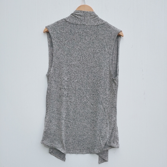 JM Fleurette Beige Sleeveless Open Cardigan With Pockets Sz L - Picture 2 of 5